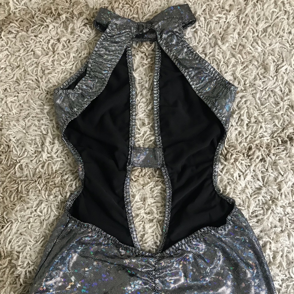 Silver leo - Picture 2 of 3